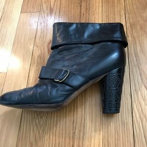 Black, leather Tracy Reese Ankle Boots